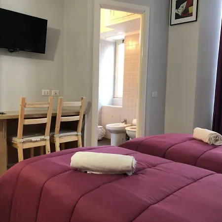 Hotel Hello 2*